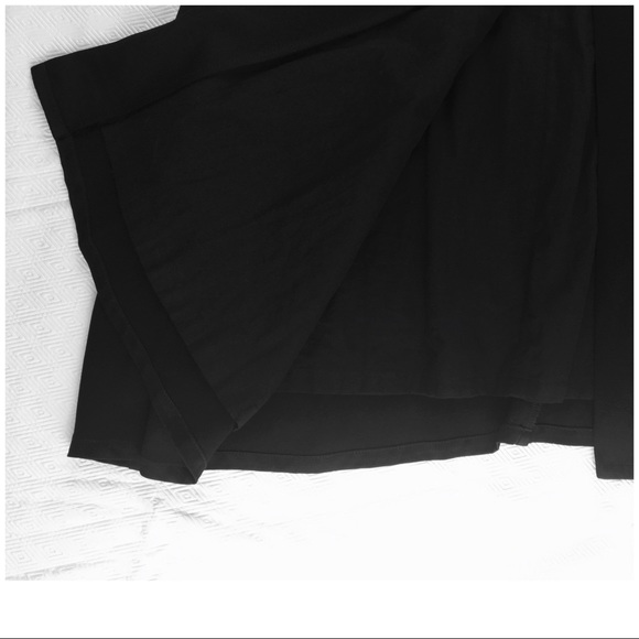 Sechung Black T-Back Button-Down Maxi Dress - Picture 7 of 8